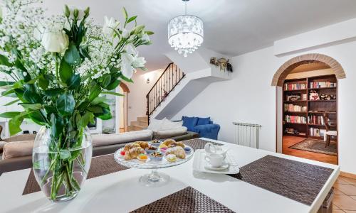 La Rondine Holidays