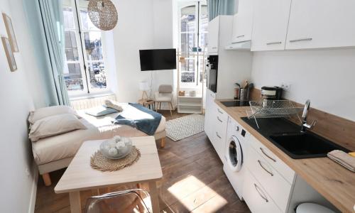 Napoléon Gare 1 STUDIO Lumineux ByLocly