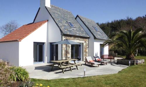 Holiday villa on the Rosa Granite Coast