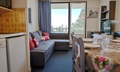 Appartement Chamrousse, 2 pièces, 6 personnes - FR-1-340-60