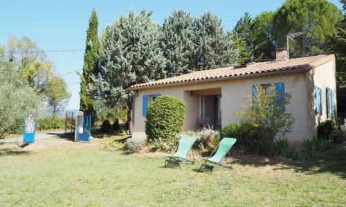 Pretty holiday house with private garden, Apt