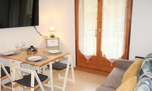 Apartment La Piste-3 by Interhome