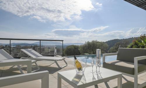 Villa neuve et luxueuse vue mer proche Portovecchio
