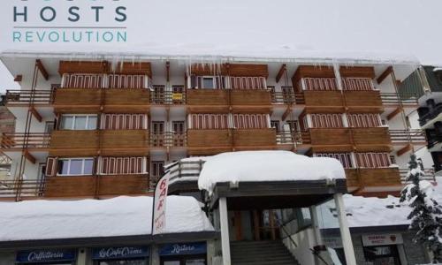 Ski slopes apartment