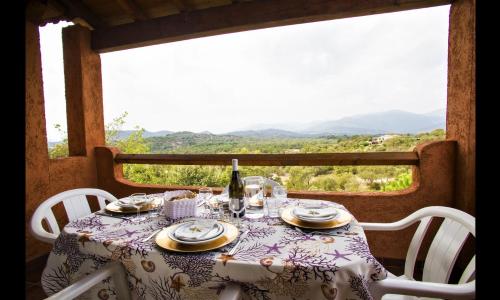 Apartment 6 people with air conditioning and 2 bathrooms, near Porto Vecchio