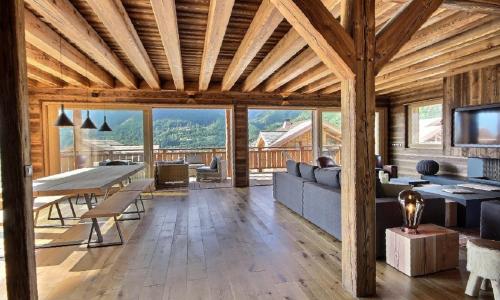 Chalet Luxe piscine et spa 18 personnes serrechevalierholidays