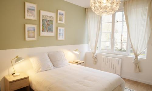 T2 avec verrière situé en hyper centre avec wifi, linge, draps, savons et serviettes fournis