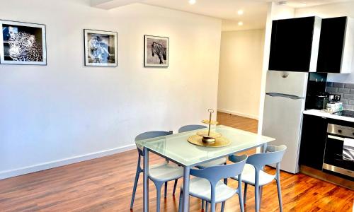 LE CARDINAL, appartement avec parking privé, gare, centre ville,