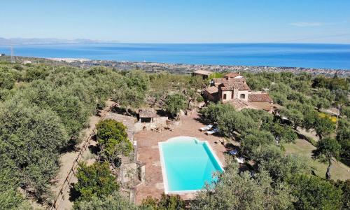 VILLA PASSULUNARA 14, Emma Villas