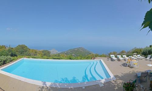 VILLA CILIEGIO 8, Emma Villas