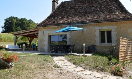 Gîte Saint-Pierre-de-Chignac, 3 pièces, 6 personnes - FR-1-616-18