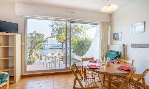 Apartment Les Marinas de la Plage II by Interhome