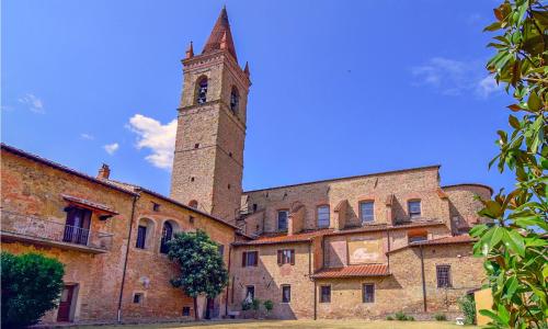 1 Bedroom Gorgeous Apartment In Arezzo