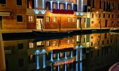 Ca' Bonfadini Historic Experience