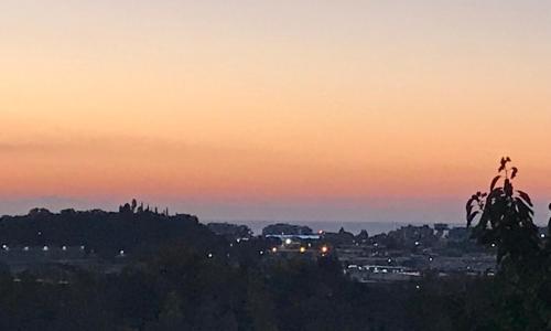 Bas de Villa avec vue dégagée