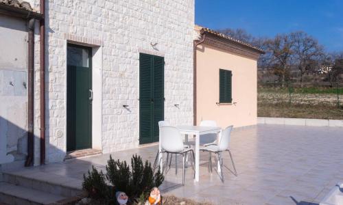 S210 - Sirolo, nuovissimo bilocale vista mare al primo piano