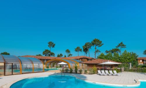 Apartment Les Cottages du Lac T2 by Interhome