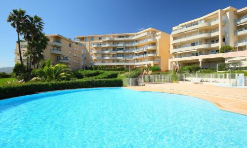 Apartment Le Grand Large by Interhome