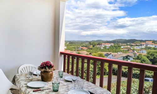 Apartment Hego Alde by Interhome