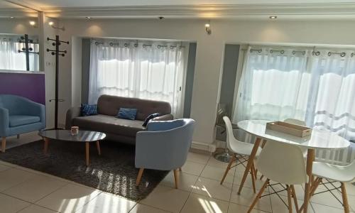 Apt With All Comforts Close To The Beach