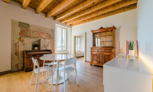 FEEL - Pareto Apartment