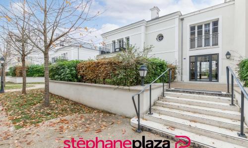 Plaza Scandinaves 05