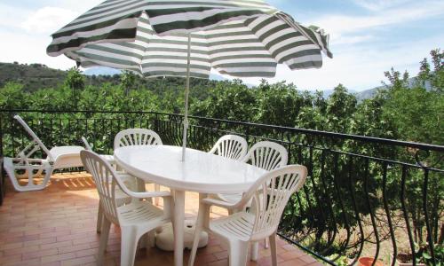 3 Bedroom Amazing Home In Valle Di Rostino