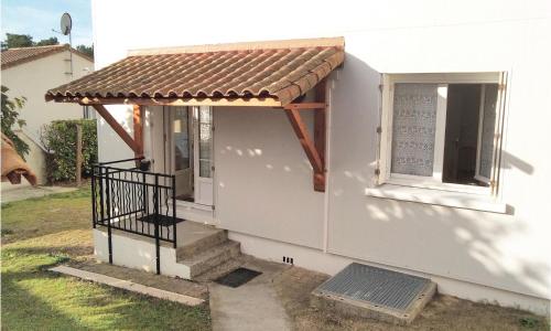 2 Bedroom Awesome Apartment In La Tranche Sur Mer