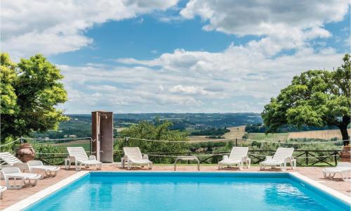 Cozy Apartment In Castiglione D,lago Pg With Wifi