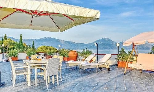 Awesome Home In S, Giovanni A Piro Sa