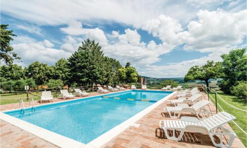 Amazing Apartment In Castiglione D,lago Pg