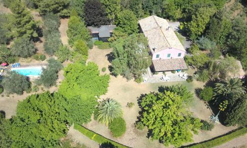 La meriggia ampio appartamento con terrazza esclusiva