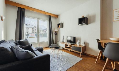 Apartment with a furnished terrace close to the cable cars Rated 3 stars