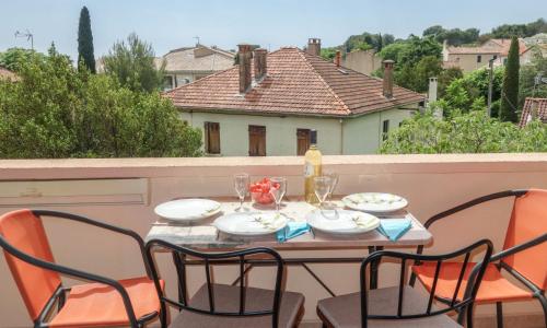 Apartment Les Vignes by Interhome