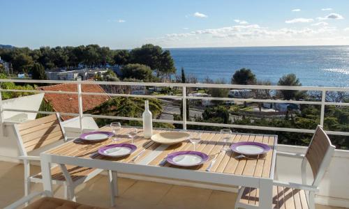 Apartment Les Hauts de Fonsainte by Interhome