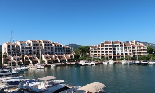 Apartment Les Cascadelles-10 by Interhome