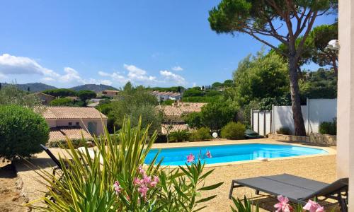 Holiday Home Le Mas d'Esquières 7 by Interhome