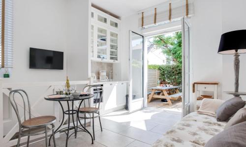 Apartment L'Abeille d'Or by Interhome