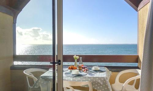 Apartment Plein Océan-1 by Interhome