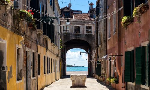 Bricola Biennale Apartments