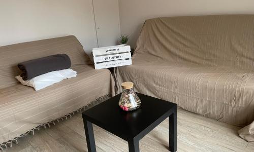 Studio idéal centre-ville meublé 2ème étage sud