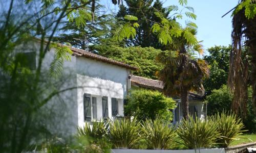 Simply Canvas Farm - Cottages