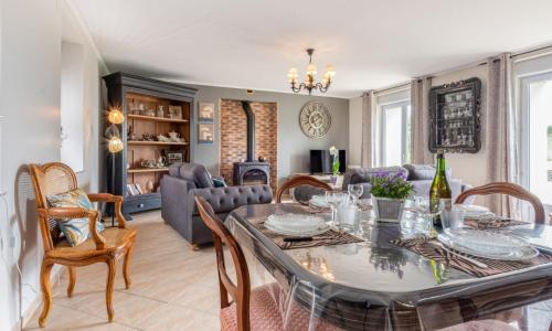 Holiday Home Cottage du Hamel es Clos