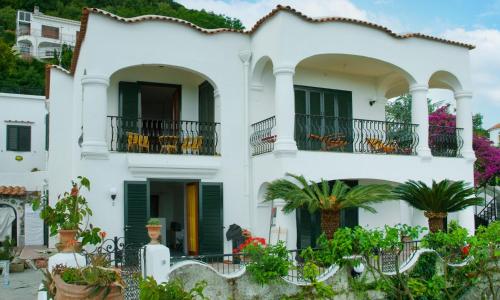 Apartment Ortensia by Interhome