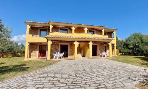 ISS Travel, Domus Pedra - 2-bedrooms apartments with air-condition