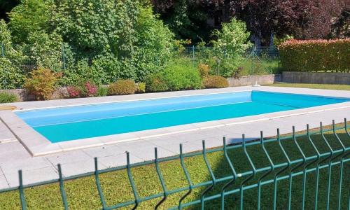 Incantevole appartamento con piscina e vista monti