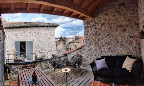 Gîte de charme au coeur de Ruoms avec terrasse
