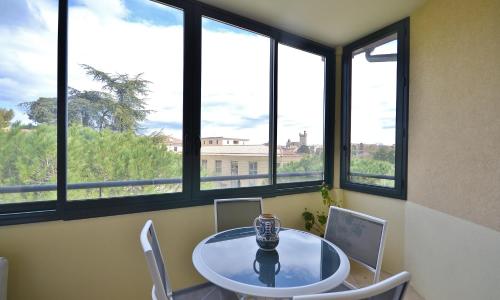 Appartement dans résidence avec piscine et parking