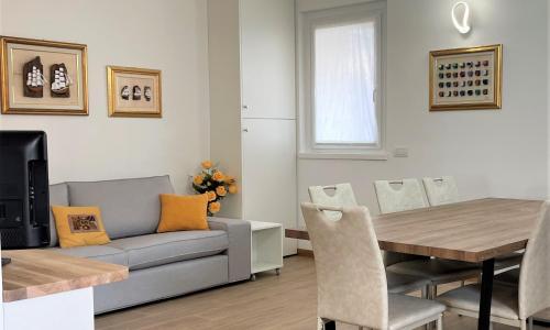 GIORNI FELICI: appartamento tutto nuovo, giardino, parcheggio