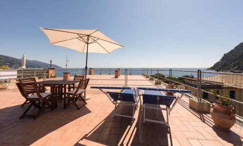 Poseidon Apartment 011019-LT-0180